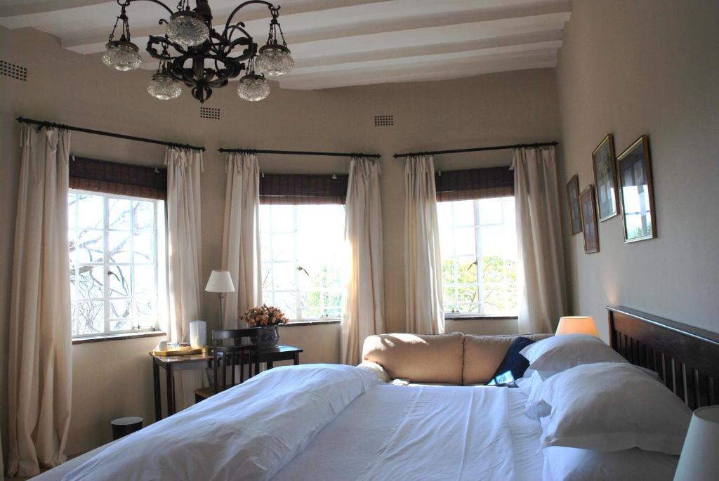 Chartwell Castle & Guest House Bilik gambar